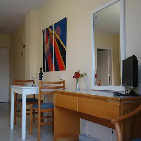 Marisa Aparthotel