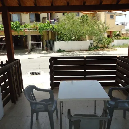 Marisa Aparthotel