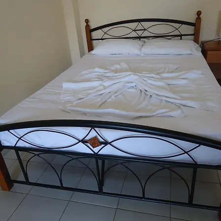 Aparthotel Marisa 2*