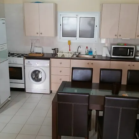 Marisa Hotel apartamentowy Ajia Napa